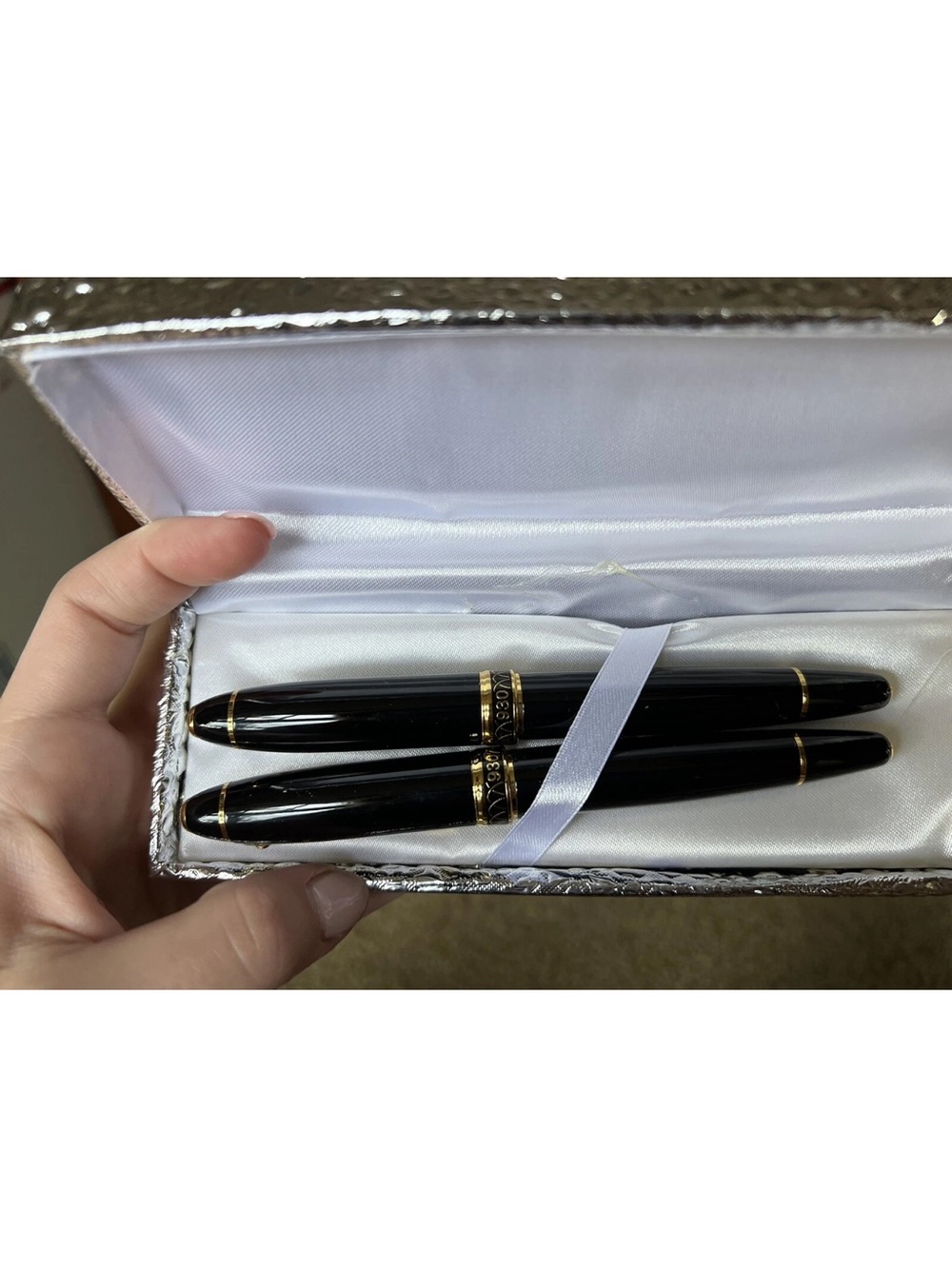 930 Pen Set - Picture 3 of 5